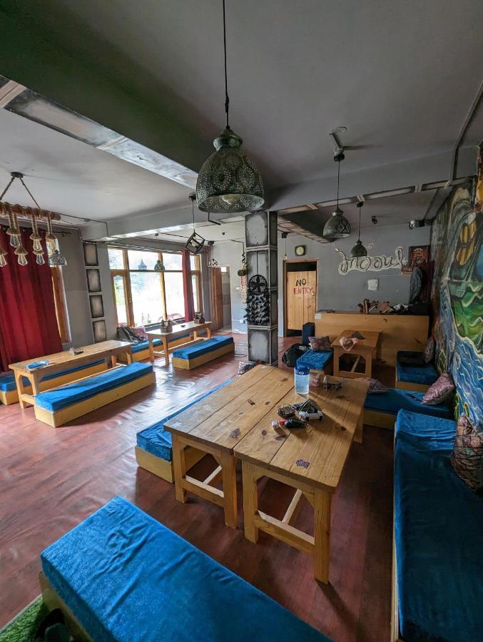 Attic Monkey Cafe & Rooms 马拉里 外观 照片